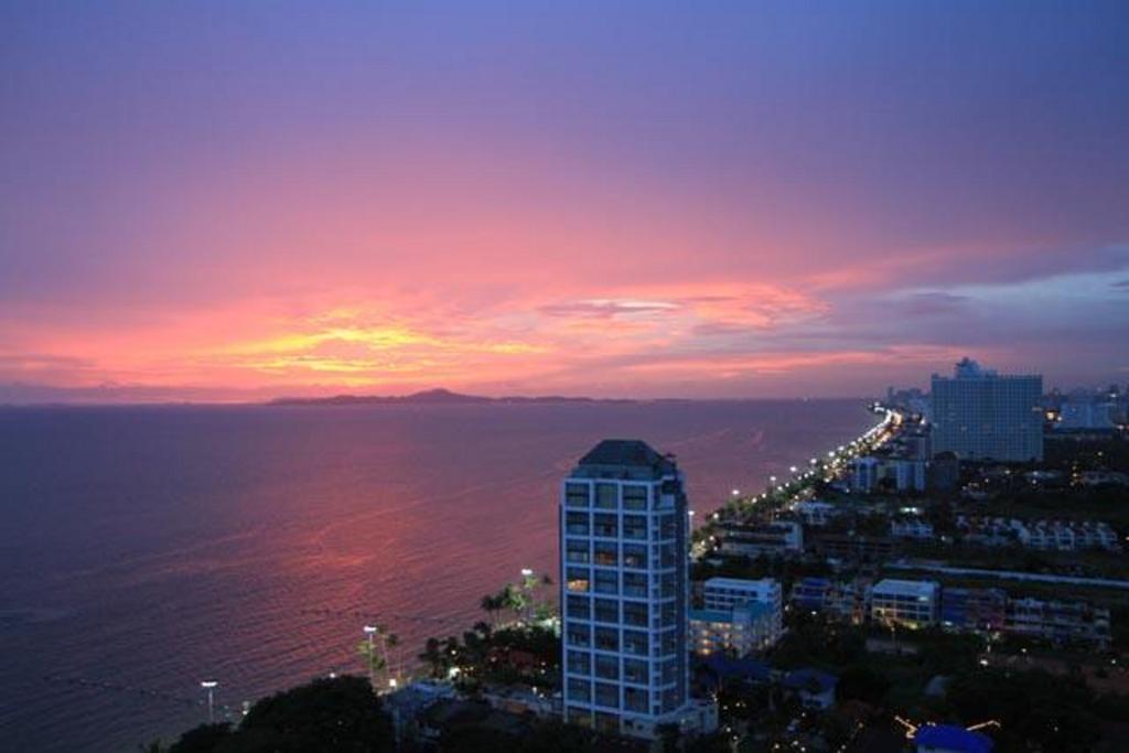 Lpn Park Beach Tour B Jomtien Beach Exterior photo